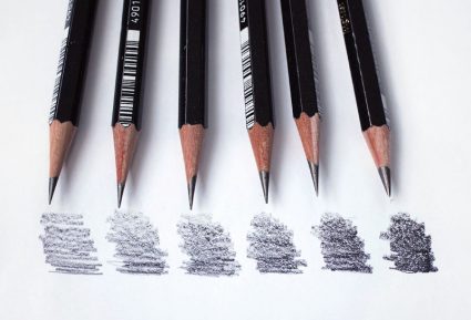 Шесть простых карандашей и сделанные ими штрихи